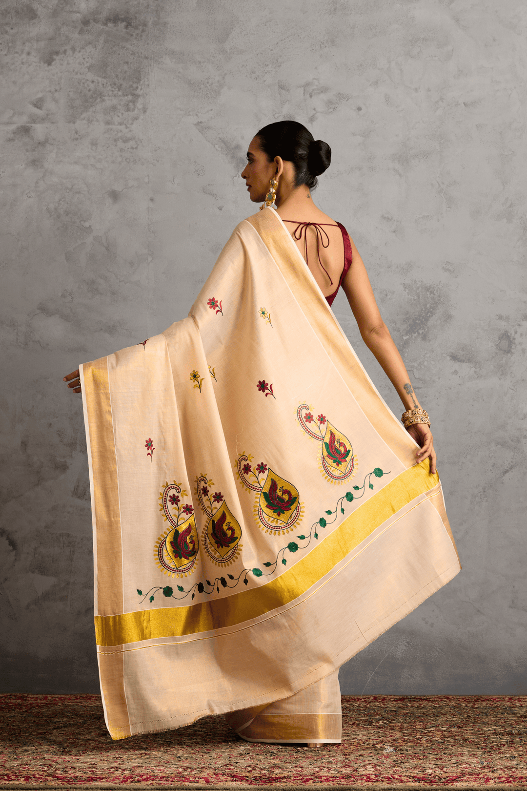 off white kasavu saree for onam