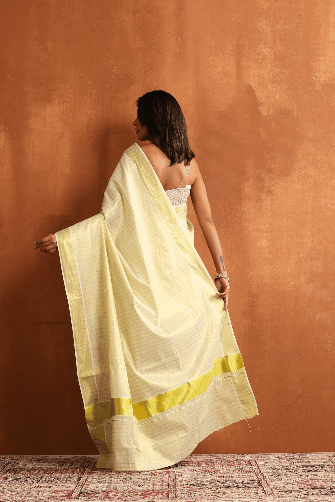 Ready to wear golden Kasavu saree with golden border, pre-stitched pleats – Glamwiz