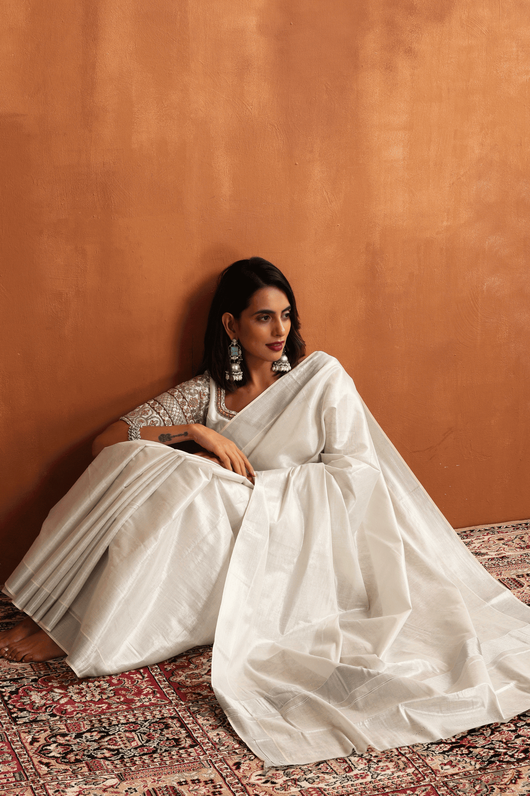 Ready to wear white Kasavu saree with silver border, pre-stitched pleats – Glamwiz