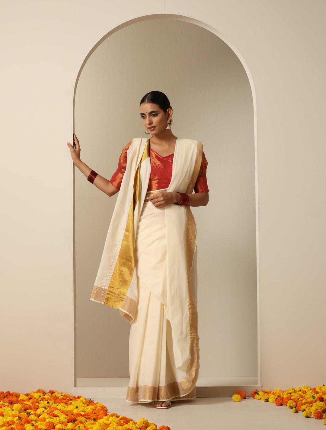 Pre stitched white kasavu sare with golden border - Glamwiz