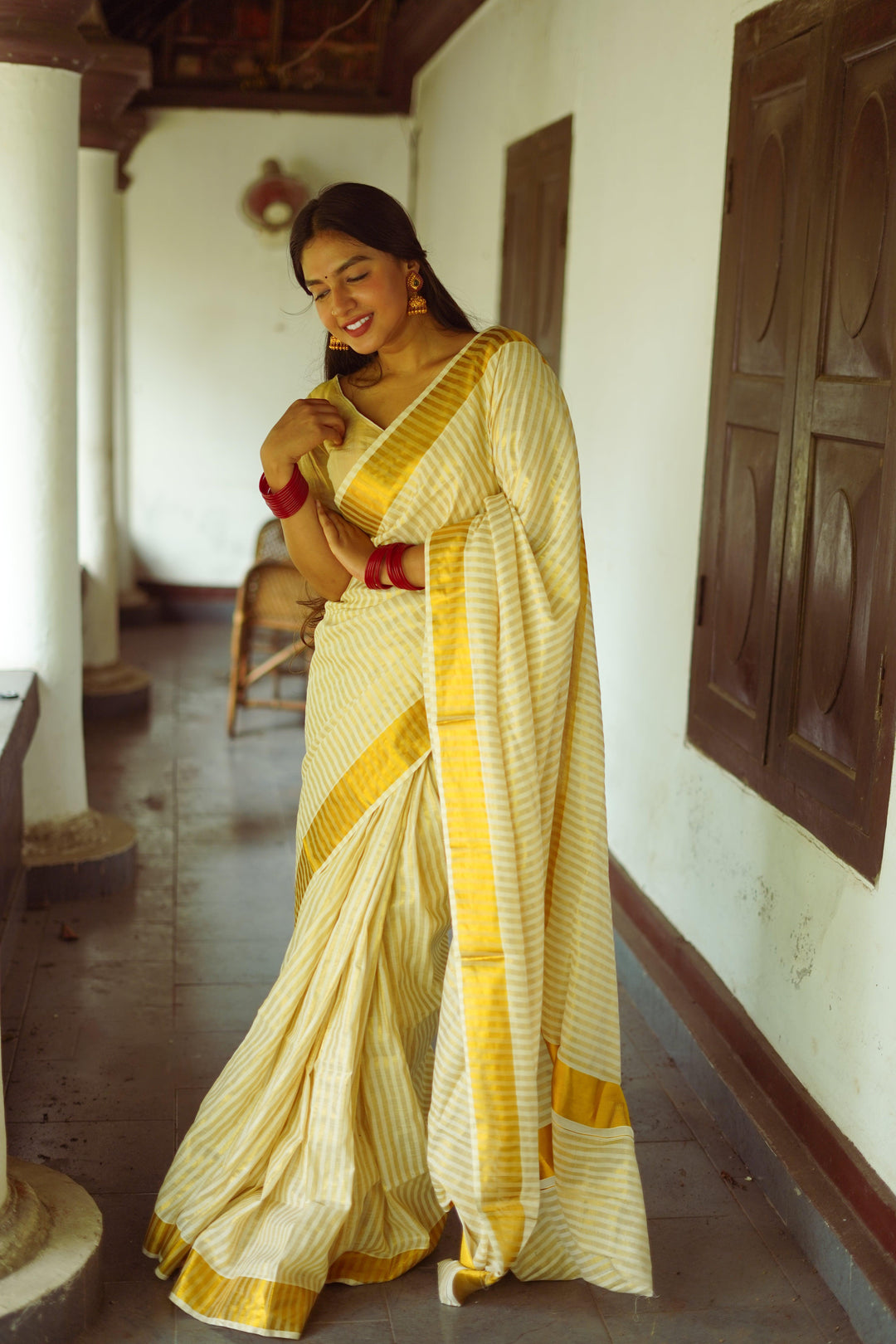 Ready to wear off white Kasavu saree with Gold border, pre-stitched pleats – Glamwiz