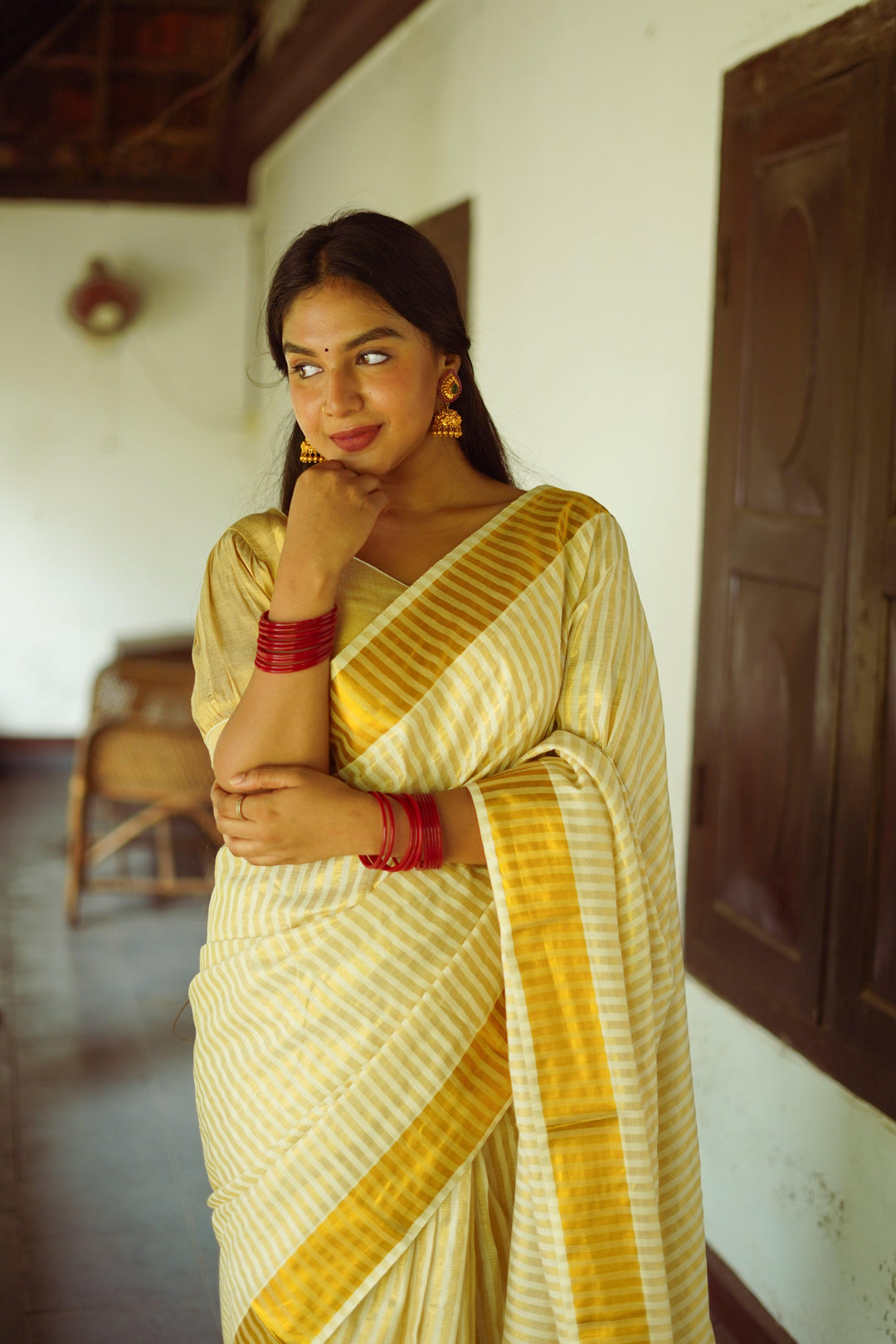 Ready to wear off white Kasavu saree with Gold border, pre-stitched pleats – Glamwiz