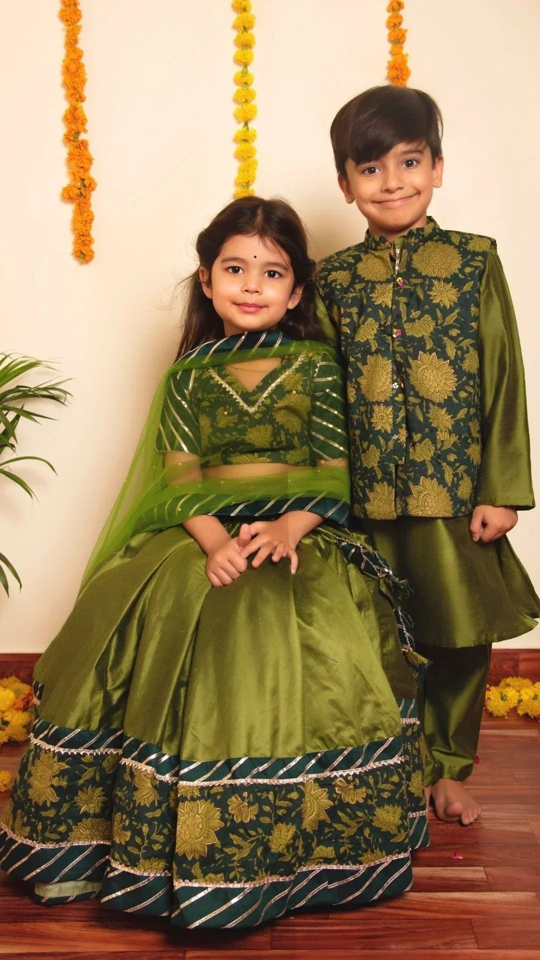 BACHAPAN IDIKA  GREEN LEHENGA SET - Pomcha Jaipur